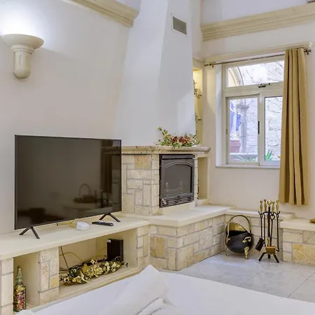 Feriehus Spacious 4br Terraced House With Rooftop Access By 360 Estates