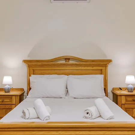 Spacious 4br Terraced House With Rooftop Access By 360 Estates Feriehus