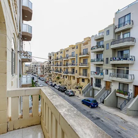 Feriehus Spacious 4br Terraced House With Rooftop Access By 360 Estates *