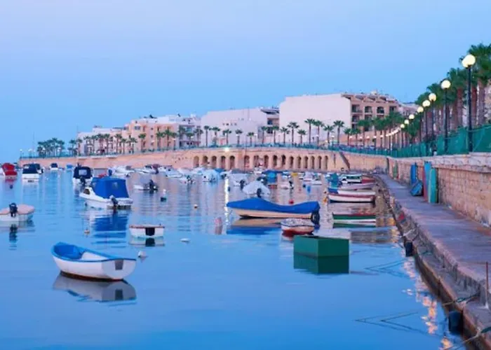 Spacious 4br Terraced House With Rooftop Access By 360 Estates Дом отдыха