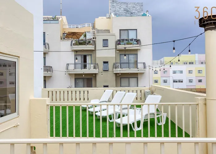 Spacious 4br Terraced House With Rooftop Access By 360 Estates Дом отдыха