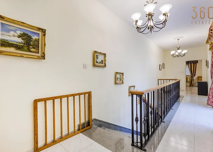 Spacious 4br Terraced House With Rooftop Access By 360 Estates Marsaskala