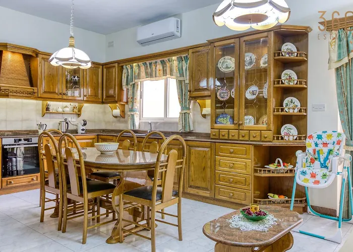 Case de vacanță Spacious 4br Terraced House With Rooftop Access By 360 Estates *