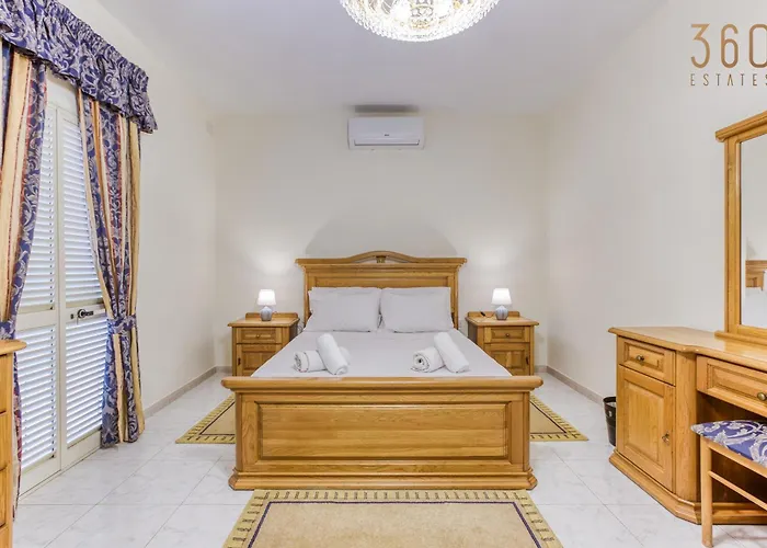 Дом отдыха Spacious 4br Terraced House With Rooftop Access By 360 Estates Марсаскала